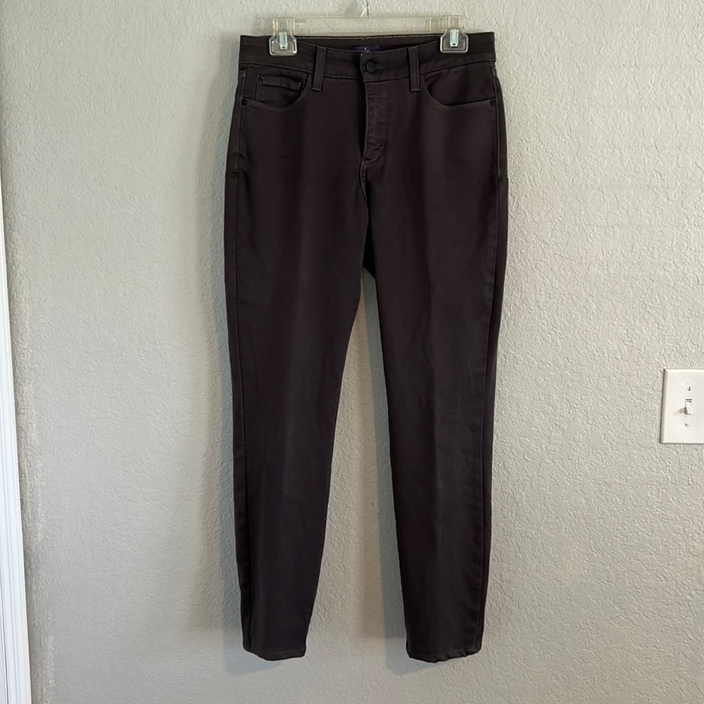 NWOT - Beautiful soft grey NYDJ  Alina legging